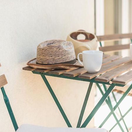 Stylish 2Bdr Apt By Acropolis Athen Eksteriør bilde