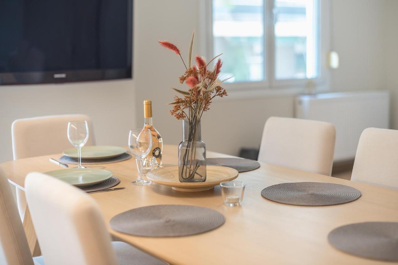 Stylish 2Bdr Apt By Acropolis Athen Eksteriør bilde