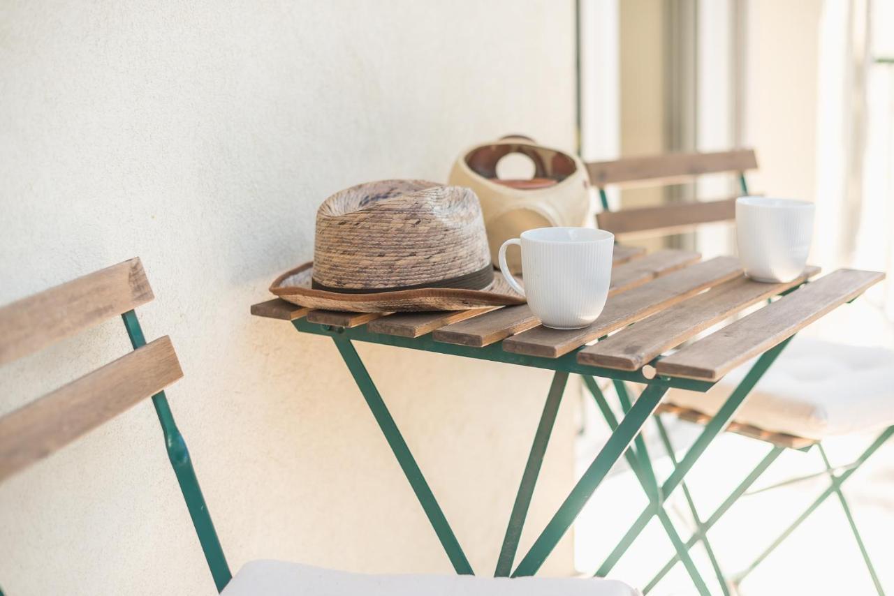 Stylish 2Bdr Apt By Acropolis Athen Eksteriør bilde